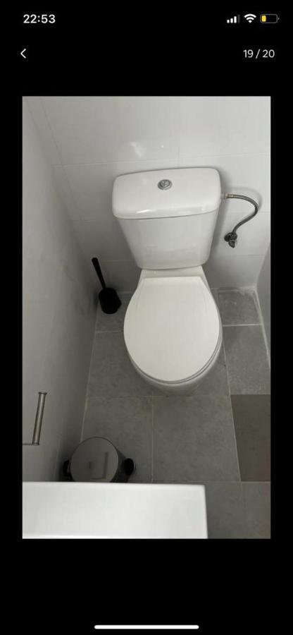 Apartamento Conde Do Redondo Lisbona Esterno foto