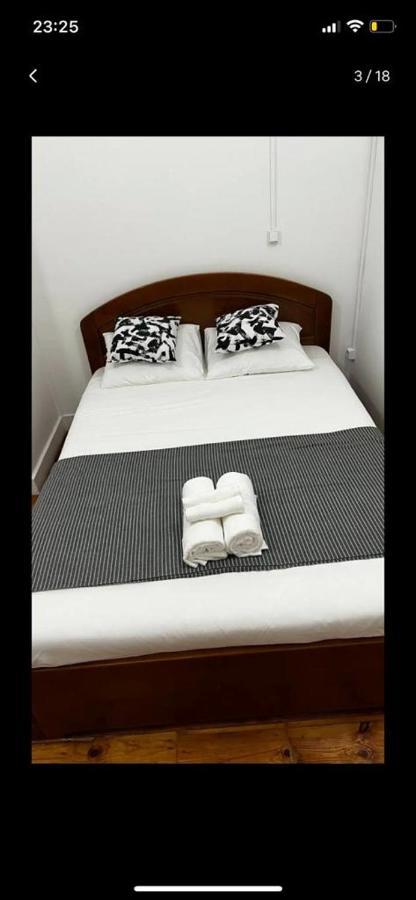 Apartamento Conde Do Redondo Lisbona Esterno foto