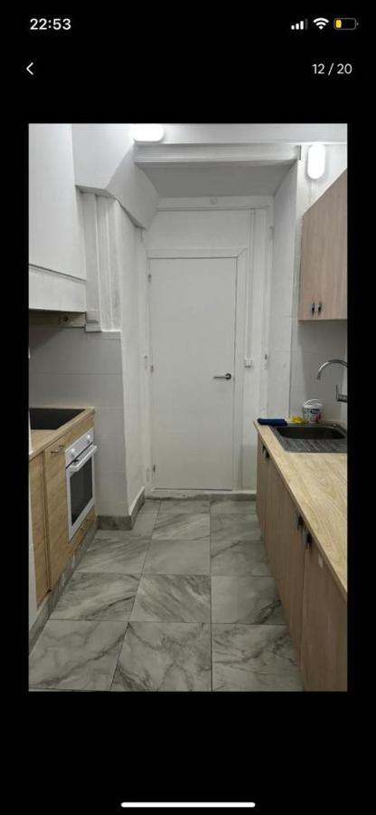 Apartamento Conde Do Redondo Lisbona Esterno foto