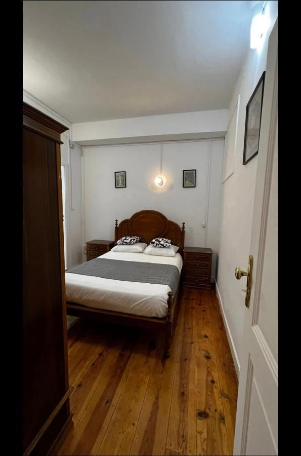 Apartamento Conde Do Redondo Lisbona Esterno foto
