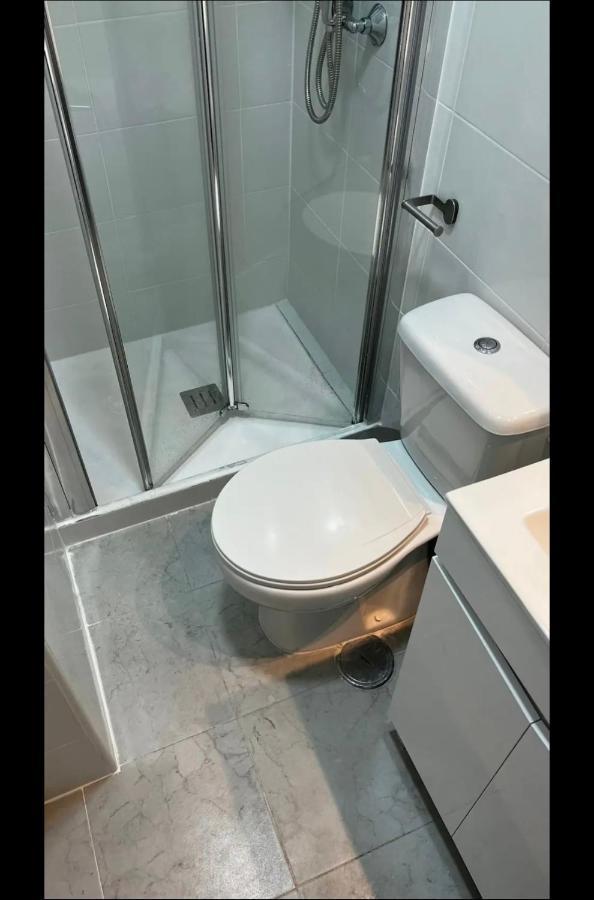 Apartamento Conde Do Redondo Lisbona Esterno foto