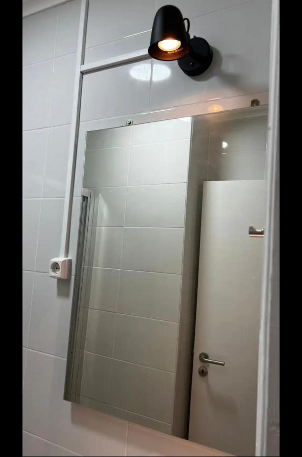 Apartamento Conde Do Redondo Lisbona Esterno foto