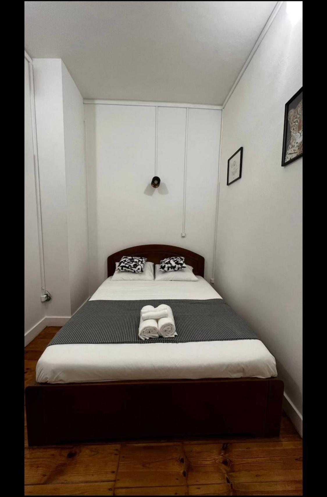 Apartamento Conde Do Redondo Lisbona Esterno foto