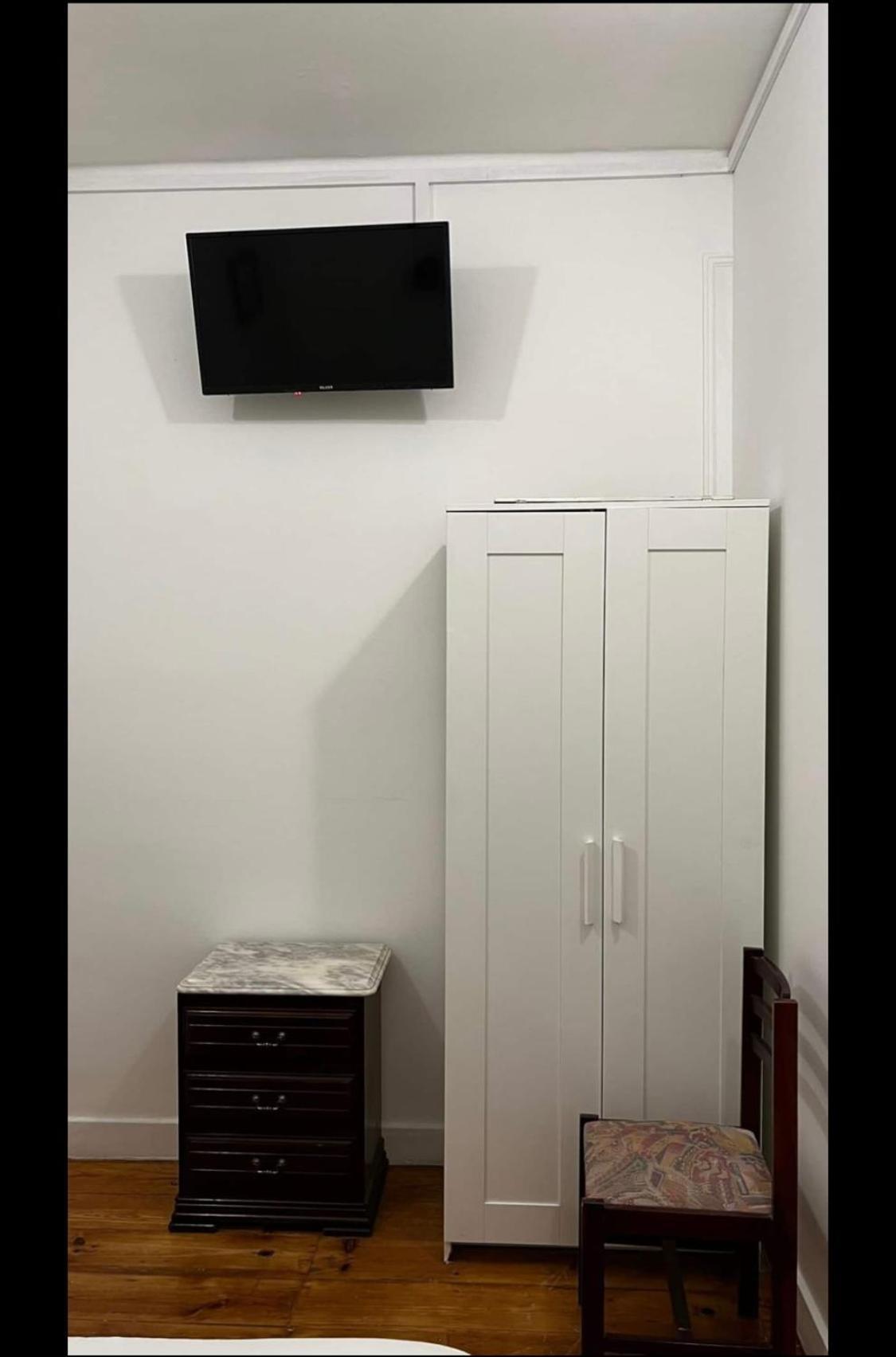 Apartamento Conde Do Redondo Lisbona Esterno foto