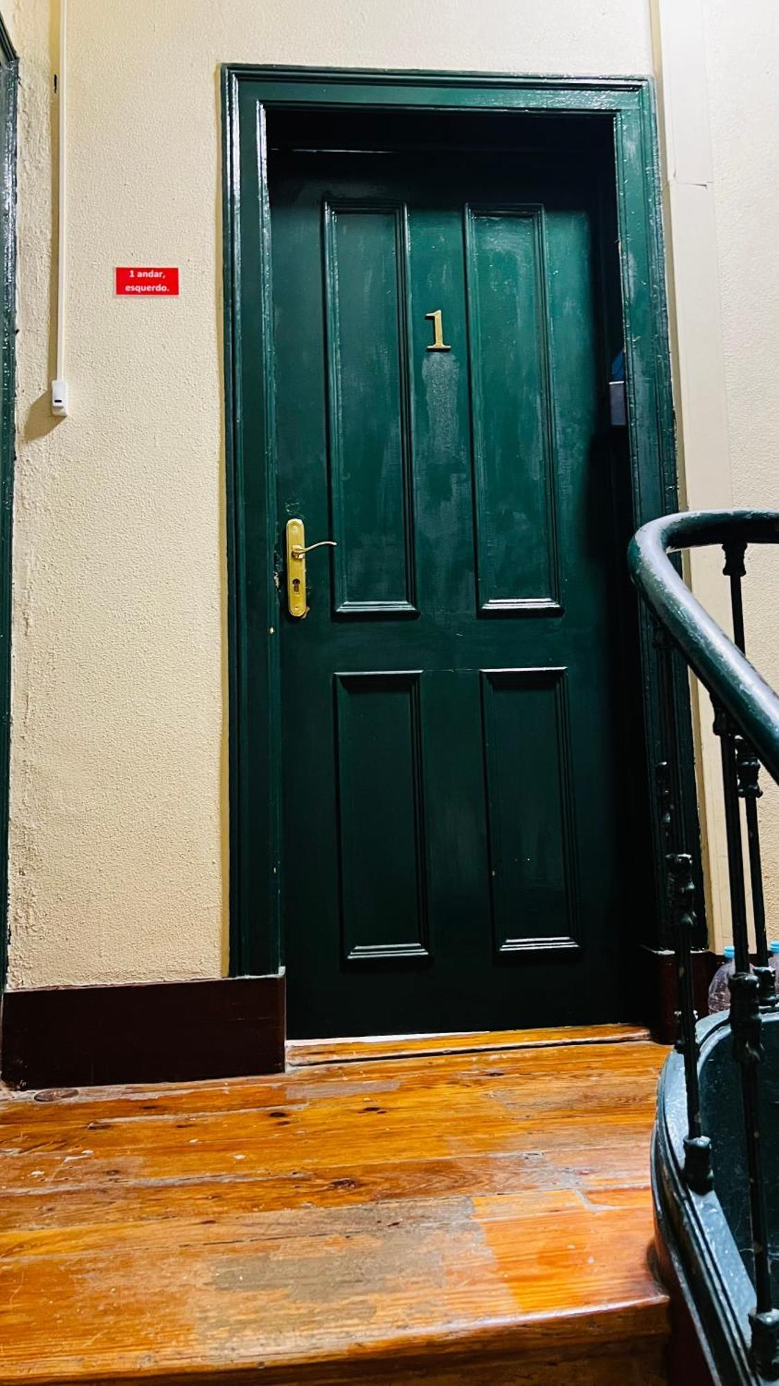 Apartamento Conde Do Redondo Lisbona Esterno foto